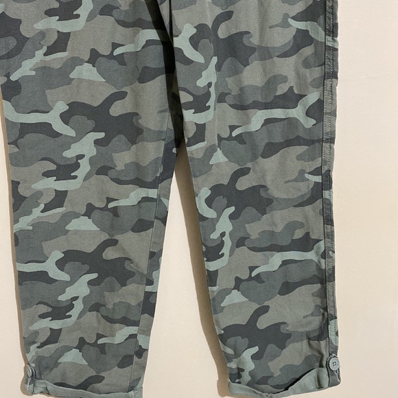 Maurices Women’s Weekender Camo Pant Size 4 - Picture 6 of 10